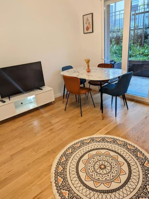 Charmant T2 Tout Neuf Avec Parking Plaisir Kültér fotó